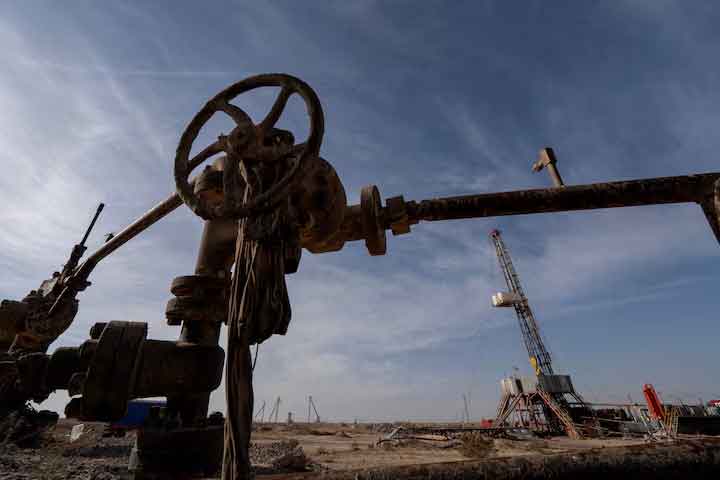 افزایش قیمت نفت در آستانه اعلام تعرفه‌های جدید آمریکا