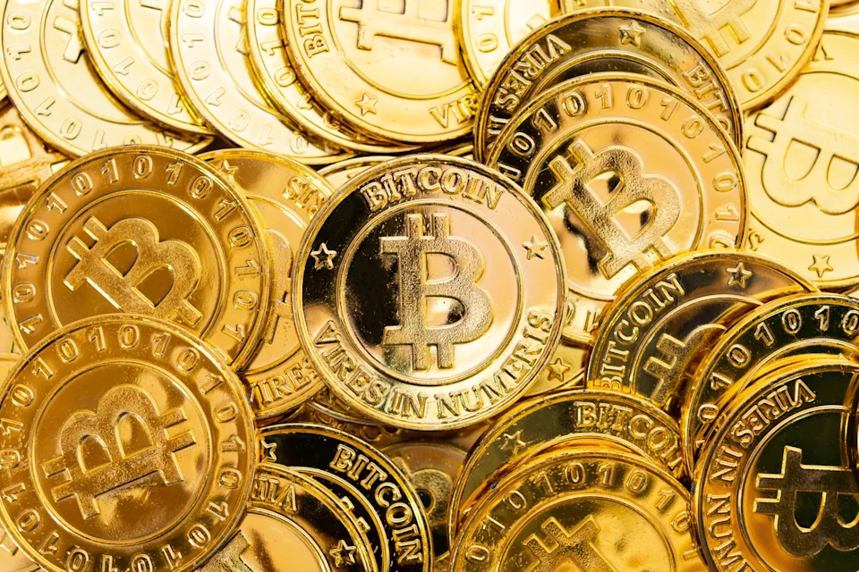 آیا تعرفه‌های ترامپ بیت‌کوین را زمین می‌زند؟
