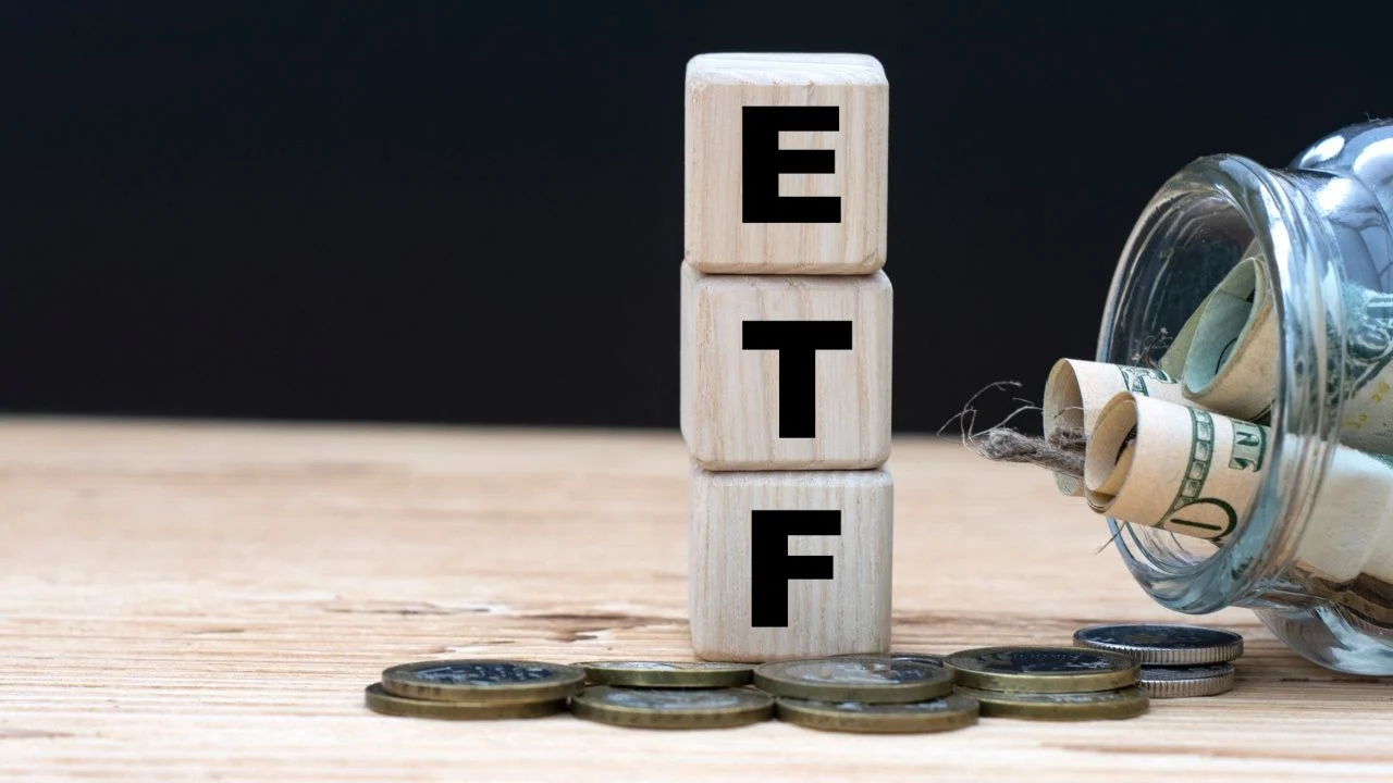 خروج ۳۶۹ میلیون دلاری از ETFهای بیت‌کوین؛ روند نزولی ادامه دارد؟